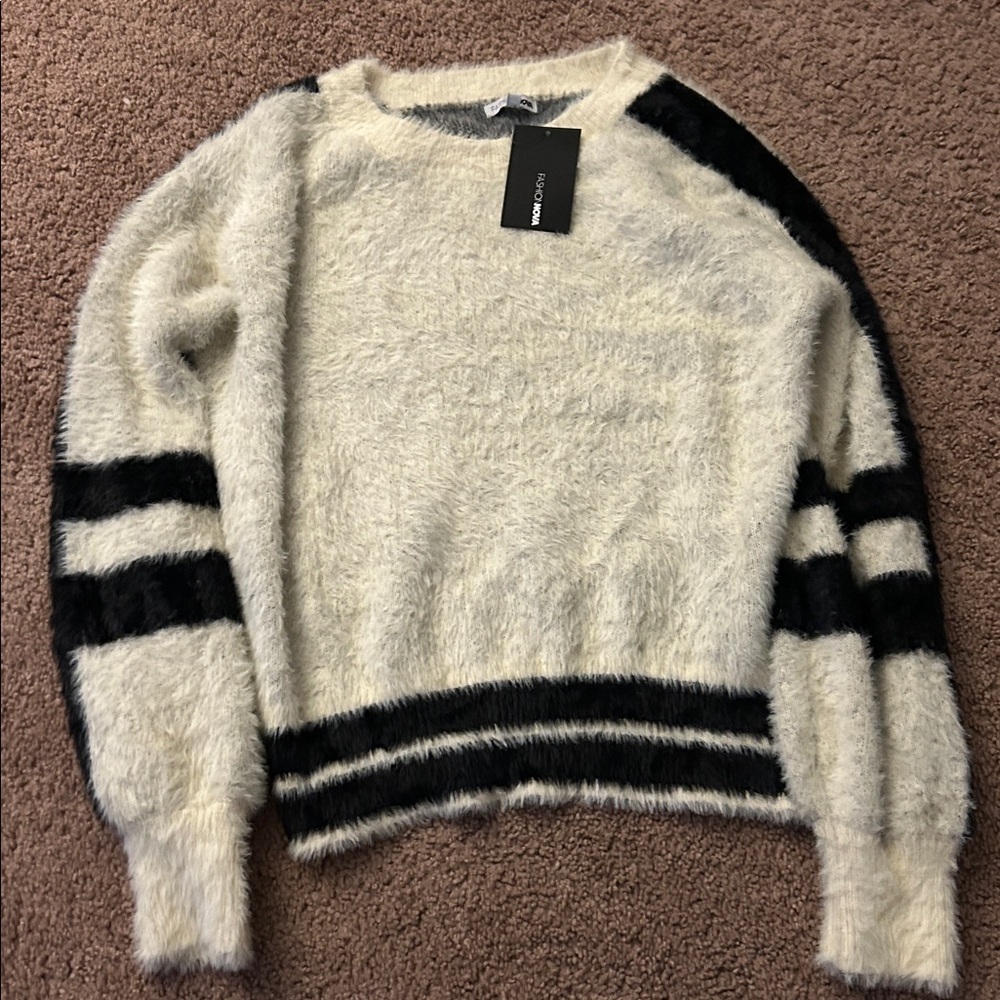 Fashion Nova Cream and Gray Fuzzy Sweater